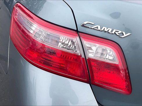 Used 2008 Toyota Camry LE image 29