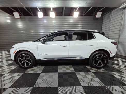 Used 2025 Chevrolet Equinox EV LT image 8