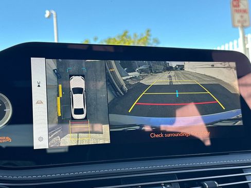 Used 2025 Lexus LS 500 w/ Interior Upgrade Package image 20