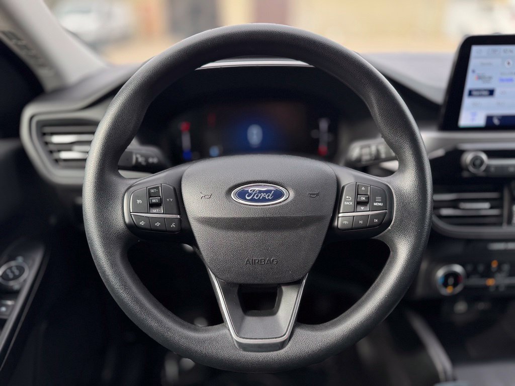 Used 2025 Ford Escape Active AWD/4WD image 35