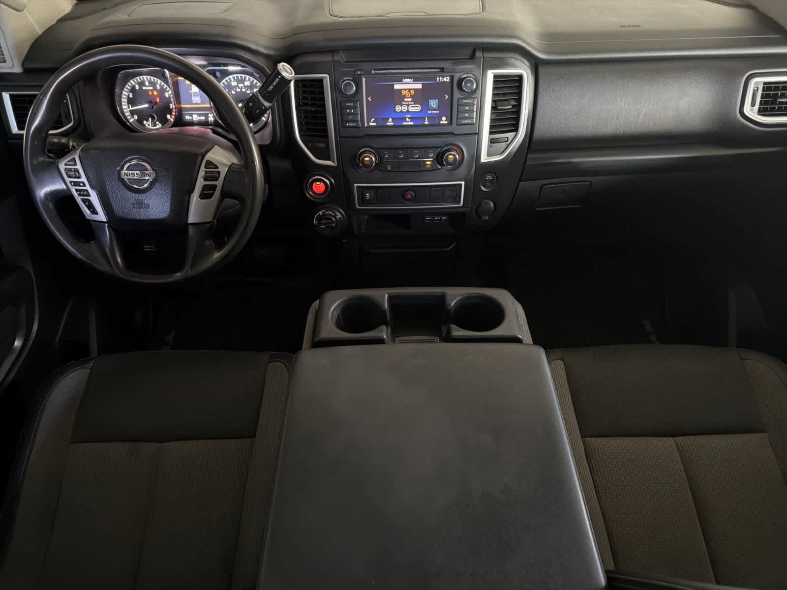 Used 2019 Nissan Titan S AWD/4WD image 3
