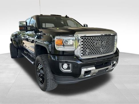 Used 2016 GMC Sierra 3500 Denali w/ Duramax Plus Package AWD/4WD image 2