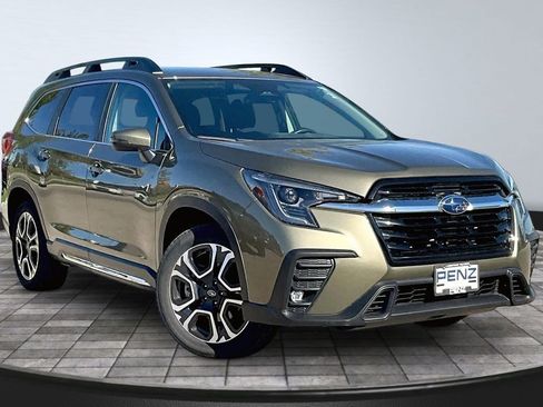 Used 2023 Subaru Ascent Limited AWD/4WD image 3