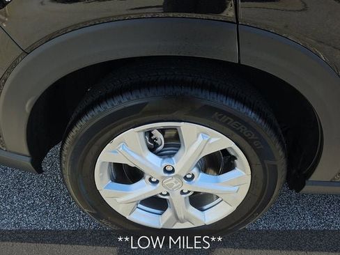 Certified 2025 Honda HR-V LX image 11