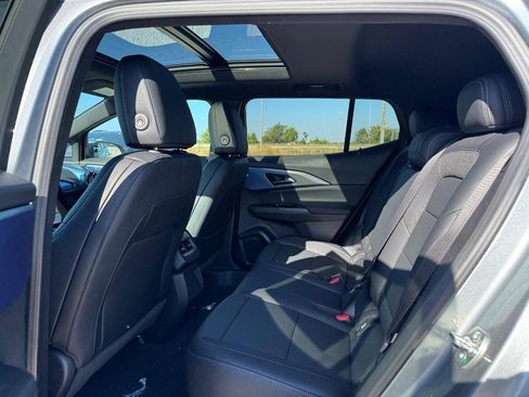 New 2026 Chevrolet Equinox EV LT image 5