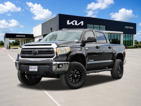 Used 2015 Toyota Tundra SR5 w/ SR5 Upgrade Package AWD/4WD image 1