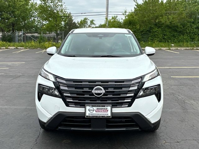 New 2026 Nissan Rogue SV AWD/4WD image 2