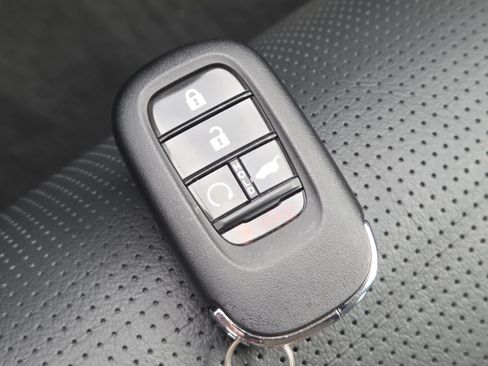 Used 2025 Honda CR-V EX-L image 36