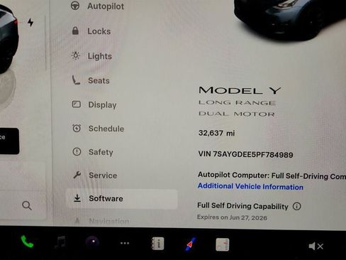 Used 2023 Tesla Model Y Long Range AWD/4WD image 14
