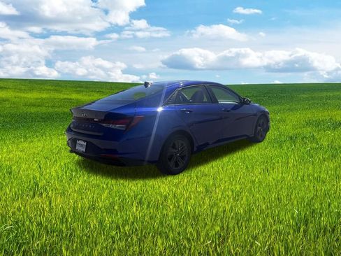 Used 2021 Hyundai Elantra SEL FWD image 5