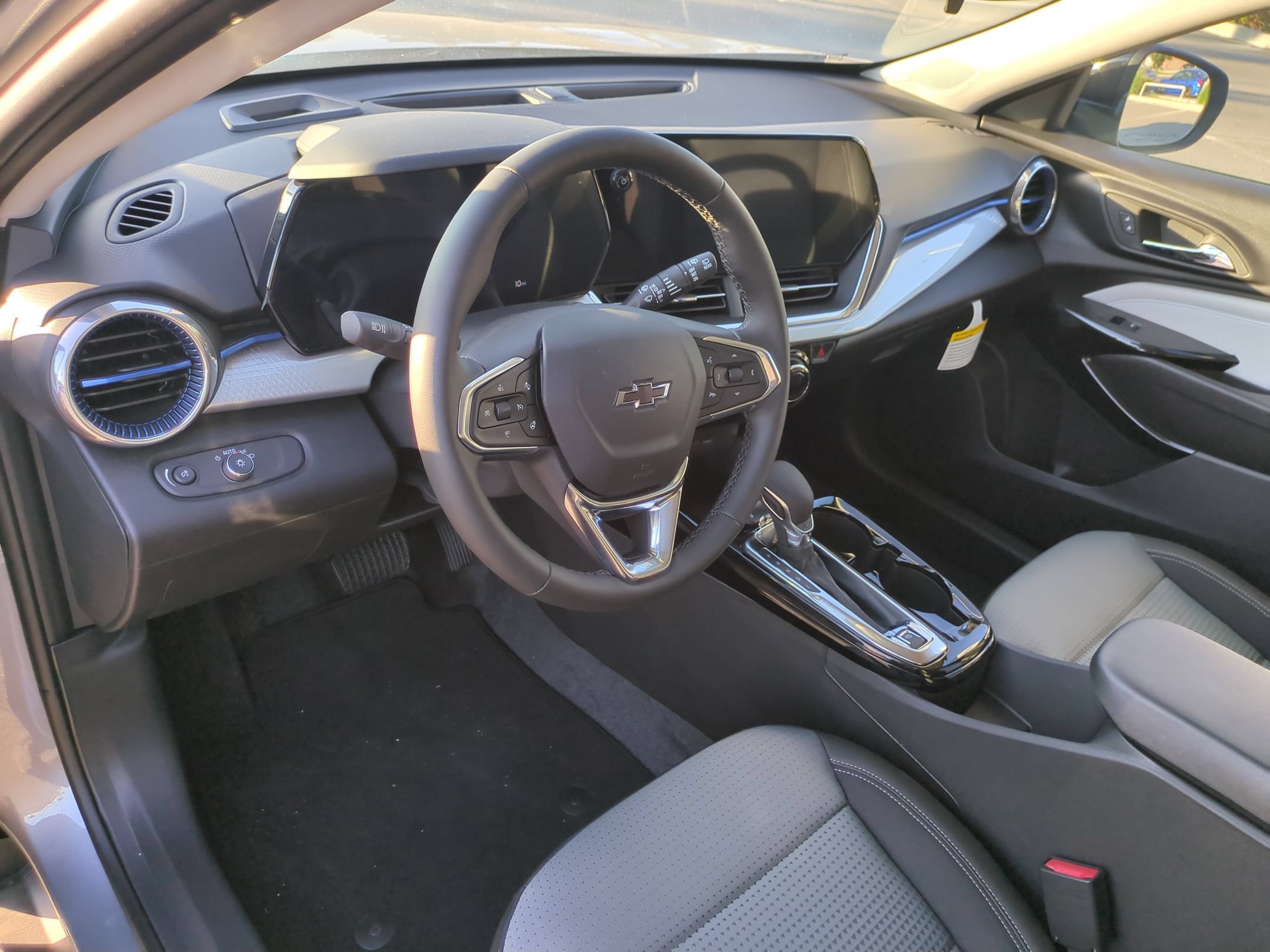 Used 2026 Chevrolet Trax LT w/ Driver Confidence Package FWD image 10