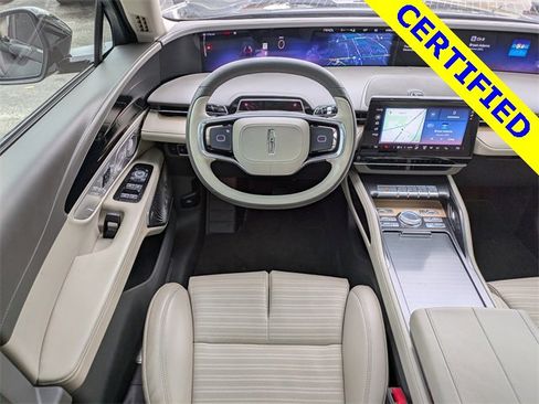 Used 2024 Lincoln Nautilus Reserve w/ Equipment Group 203A image 16
