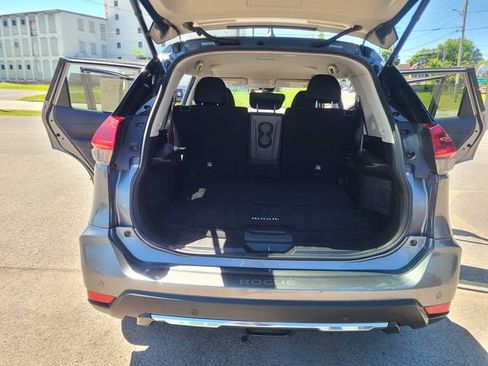 Used 2019 Nissan Rogue SV AWD/4WD image 23