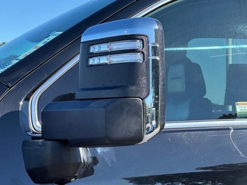 Used 2023 GMC Sierra 2500 Denali w/ Denali Ultimate Package image 55