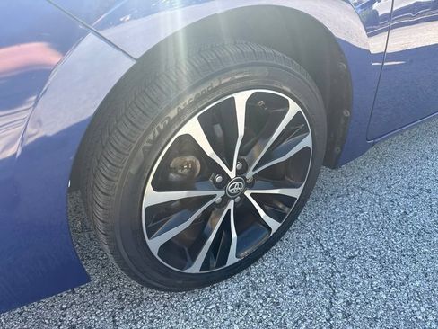 Used 2017 Toyota Corolla SE w/ Carpet Mat Package (TMS) FWD image 9