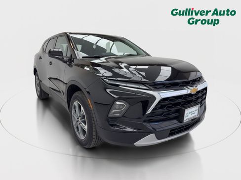 Used 2025 Chevrolet Blazer LT image 13