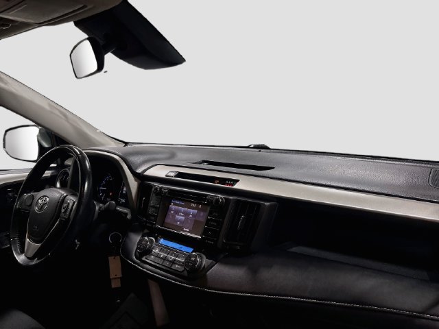 Used 2017 Toyota RAV4 XLE w/ Carpet Mat Package AWD/4WD image 24