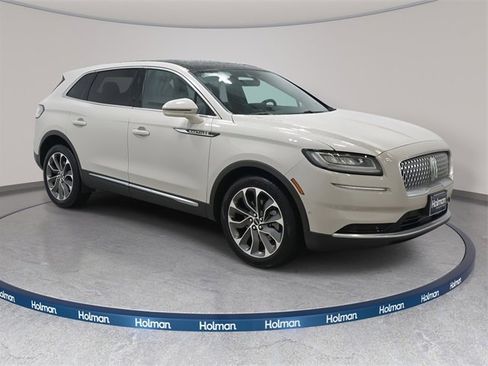 Used 2022 Lincoln Nautilus Reserve w/ Equipment Group 201A image 3
