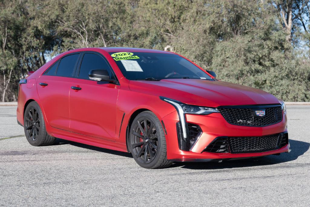 Used 2022 Cadillac CT4 V Blackwing w/ Technology Package RWD image 2