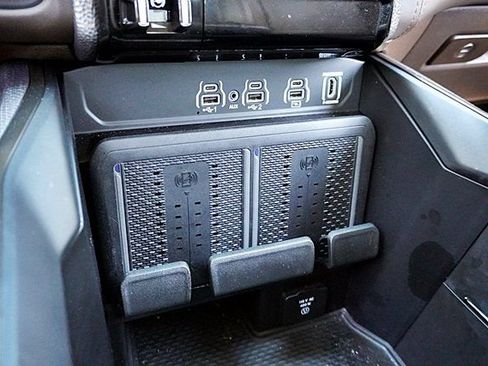 Used 2025 RAM 3500 Longhorn AWD/4WD image 34