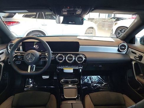 New 2025 Mercedes-Benz CLA 250 4MATIC image 19
