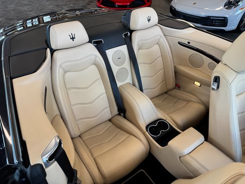 Used 2014 Maserati GranTurismo Convertible image 47