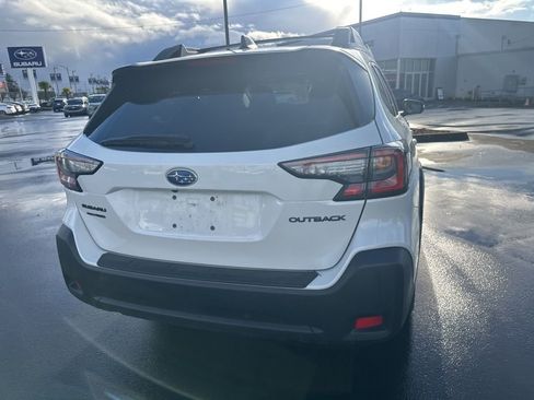 Used 2025 Subaru Outback Onyx Edition image 9