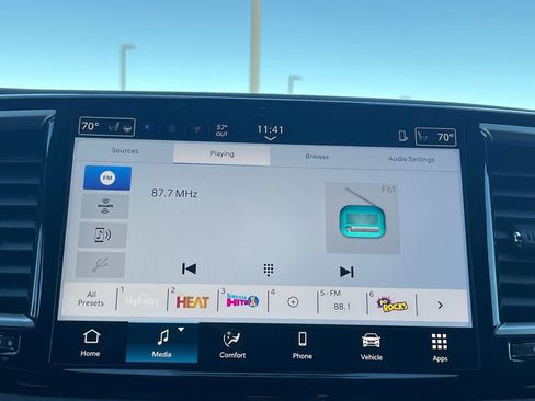 New 2026 Chrysler Pacifica Select image 8