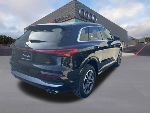 New 2025 Audi Q5 Premium image 5