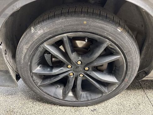 Used 2016 Dodge Challenger SXT Plus RWD image 3