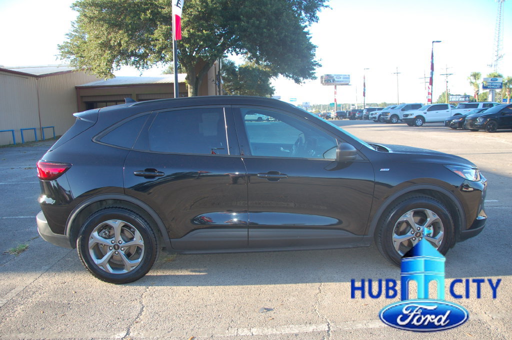 Used 2025 Ford Escape ST-Line FWD image 6
