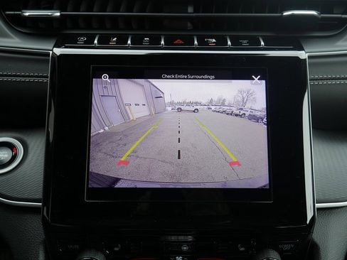 New 2025 Jeep Grand Cherokee L Altitude image 7