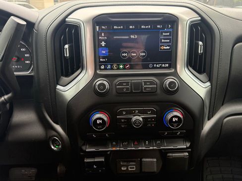 Used 2020 Chevrolet Silverado 1500 LT w/ Texas Edition image 17