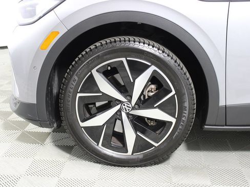 Used 2023 Volkswagen ID.4 Pro S AWD/4WD image 4