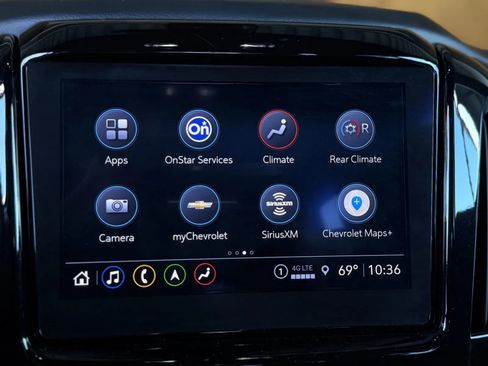 Used 2023 Chevrolet Traverse Premier w/ Redline Edition image 38