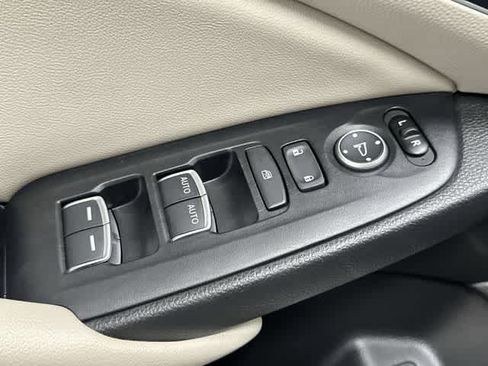 Used 2019 Honda Accord Touring image 20