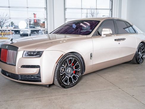 Used 2023 Rolls-Royce Ghost Black Badge w/ Black Badge Ghost Package image 12