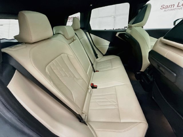 Used 2025 BMW X3 xDrive30i w/ M Sport Package AWD/4WD image 27