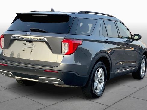 Used 2022 Ford Explorer XLT w/ Equipment Group 202A image 12