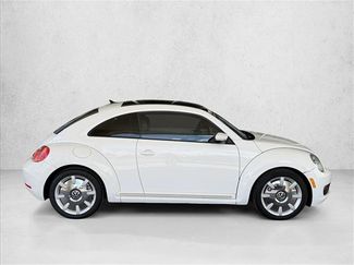 Used 2013 Volkswagen Beetle 2.5 FWD video 4