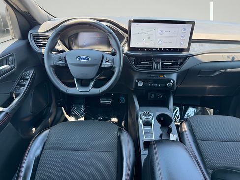 Used 2024 Ford Escape ST-Line w/ Tech Pack #1 FWD image 19
