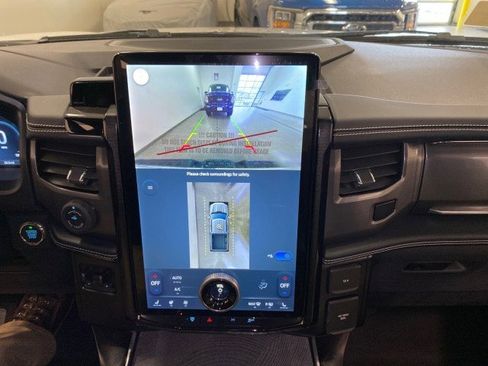 New 2023 Ford F150 Lightning Platinum image 36