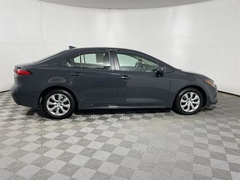 Certified 2025 Toyota Corolla LE image 8