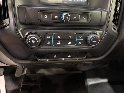 Used 2018 Chevrolet Silverado 1500 W/T w/ Trailering Package AWD/4WD image 15