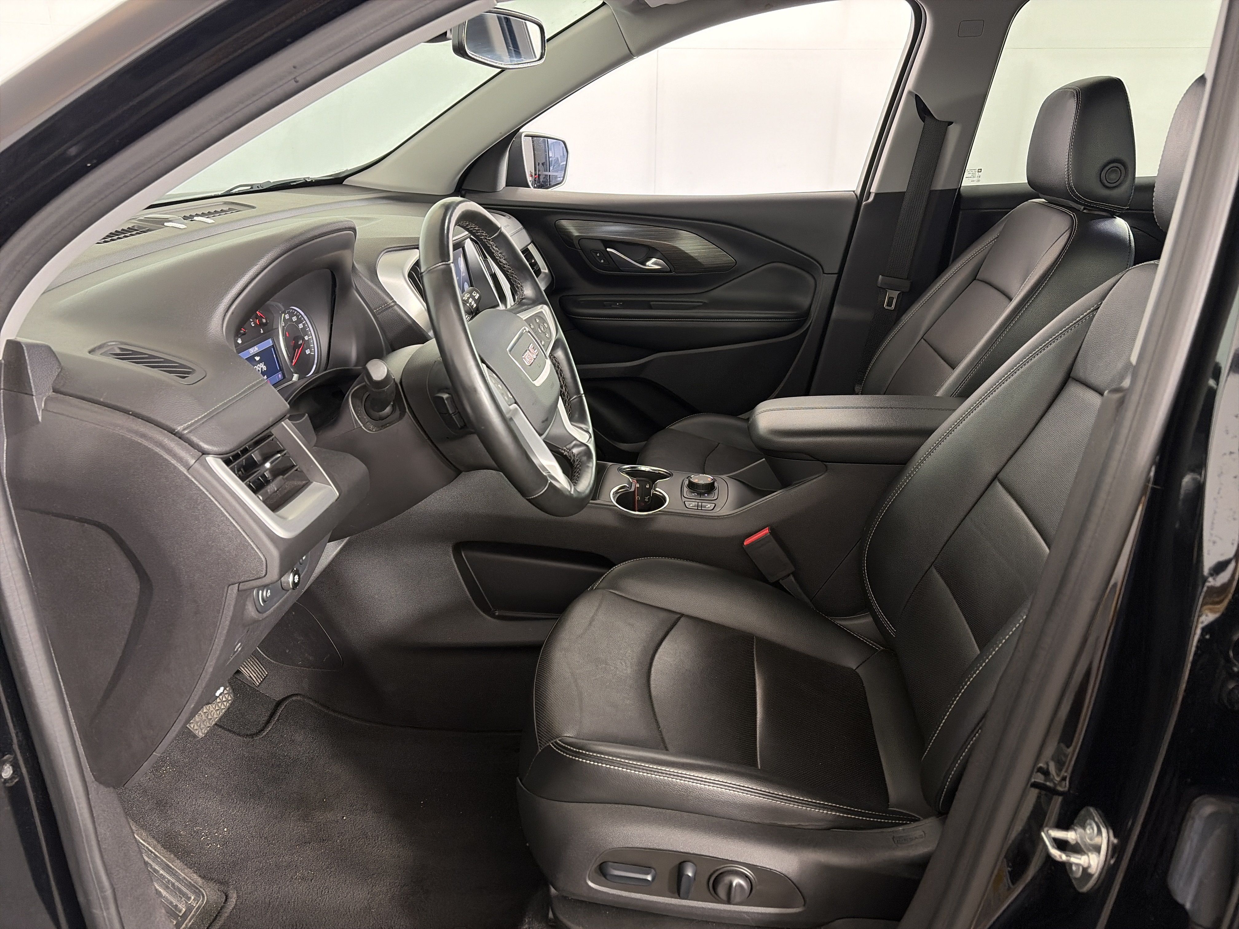 Certified 2024 GMC Terrain SLT AWD/4WD image 6