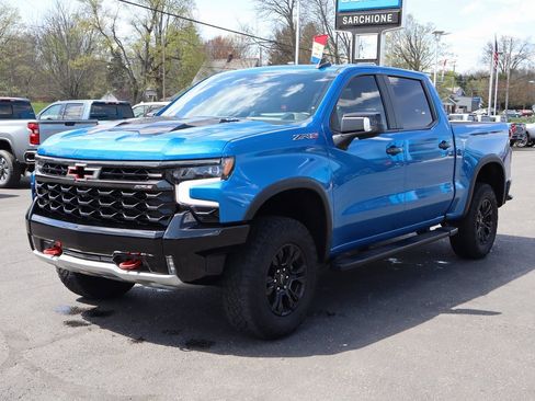 Used 2022 Chevrolet Silverado 1500 ZR2 w/ Technology Package image 32