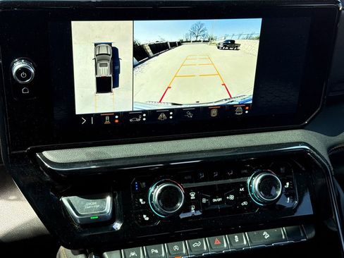 Used 2024 GMC Sierra 1500 AT4 w/ Technology Package image 24