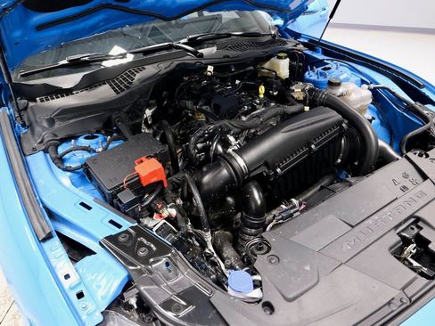 Used 2025 Ford Mustang EcoBoost image 18