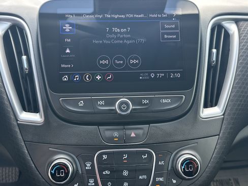 Used 2025 Chevrolet Malibu LT image 28