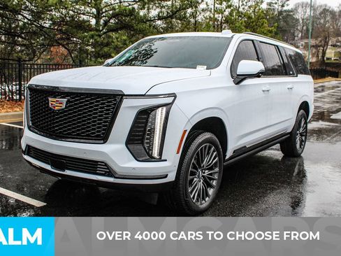 Used 2026 Cadillac Escalade ESV Platinum Sport image 3